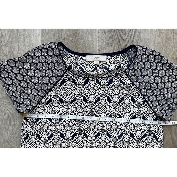 Ann Taylor LOFT Damask Fluid Tee - Picture 9 of 11